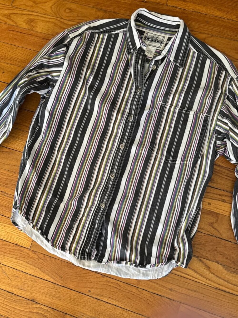 VTG Levi’s Genuine Garment Women’s Size M Stripped Button Up Western Shirt